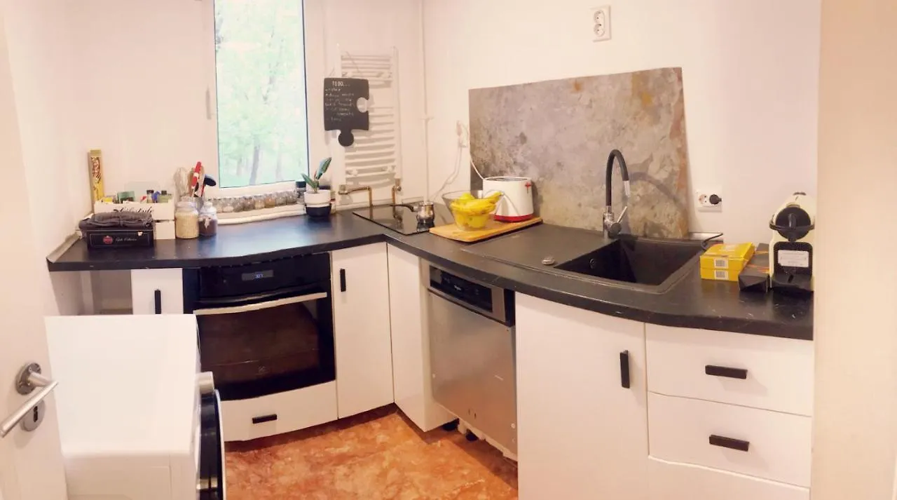 Lola'S Apartament Close To City Center Boekarest 0*,  Roemenië