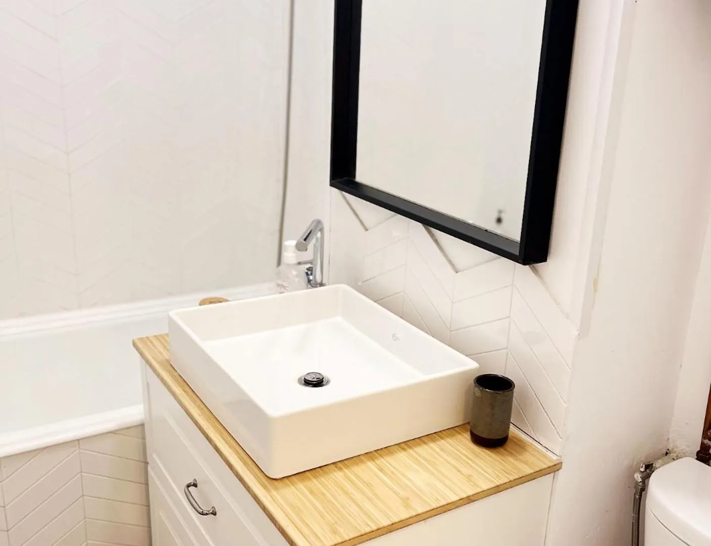 Lola'S Apartament Close To City Center Boekarest Appartement